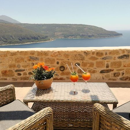 Akrolithi Boutique Hotel & Suites Oitilon Exterior photo