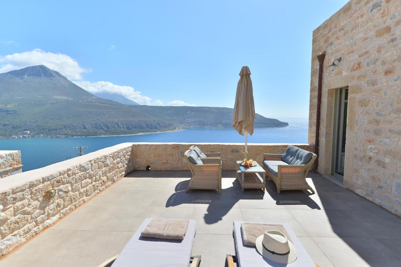 Akrolithi Boutique Hotel & Suites Oitilon Exterior photo