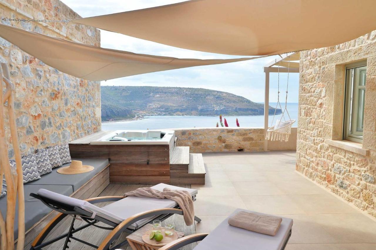 Akrolithi Boutique Hotel & Suites Oitilon Exterior photo