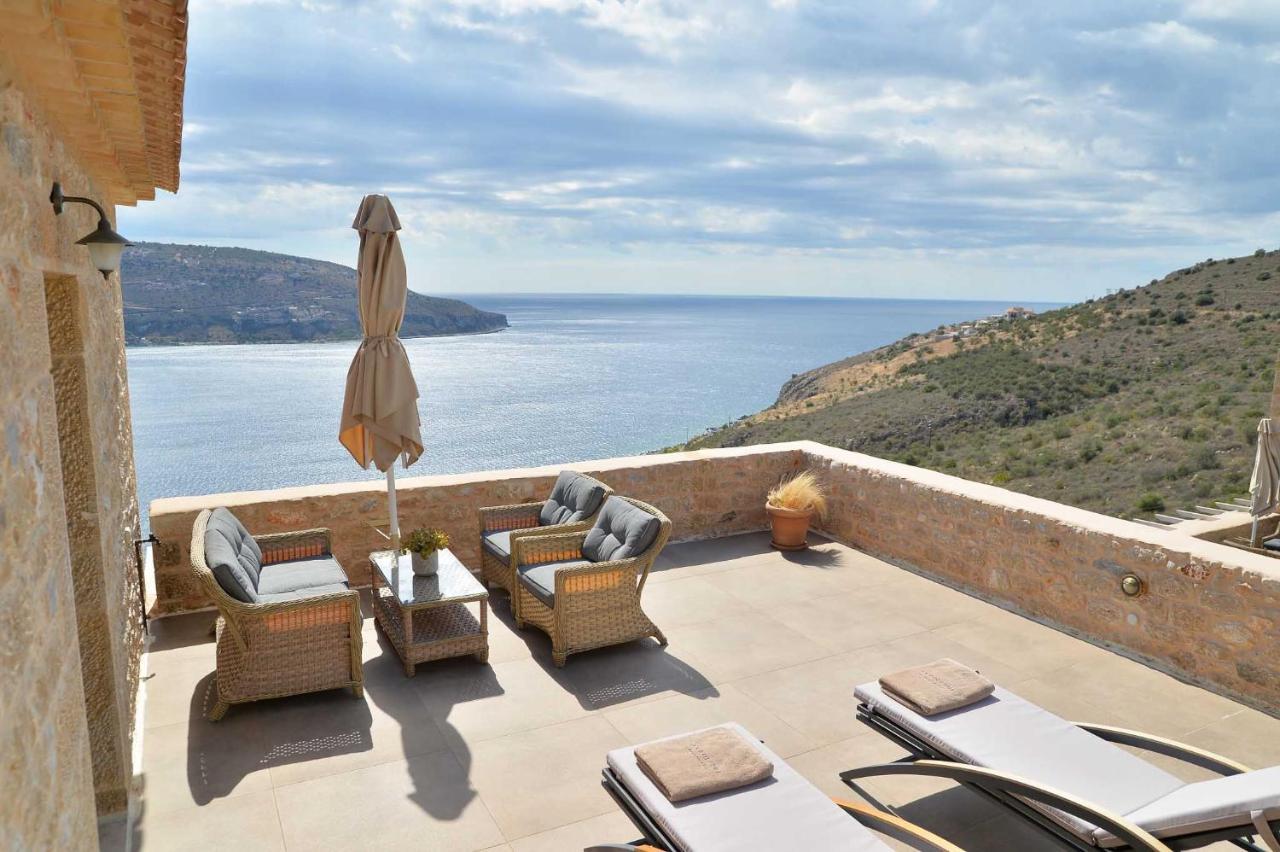 Akrolithi Boutique Hotel & Suites Oitilon Exterior photo
