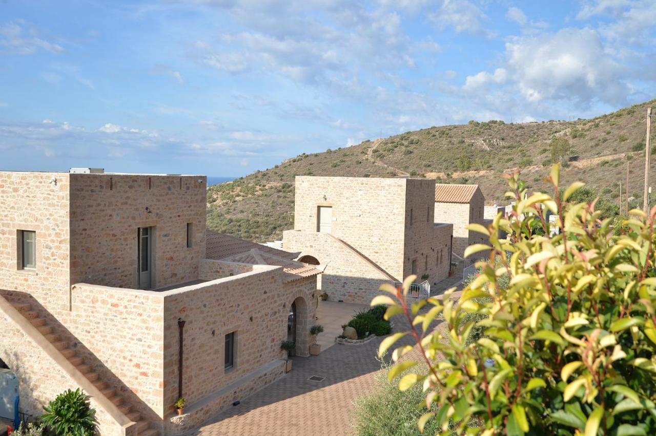 Akrolithi Boutique Hotel & Suites Oitilon Exterior photo