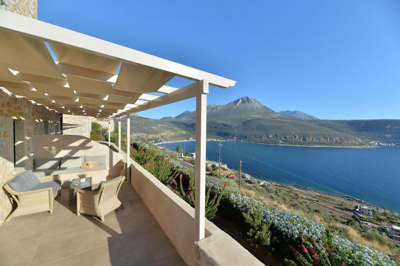 Akrolithi Boutique Hotel & Suites Oitilon Exterior photo