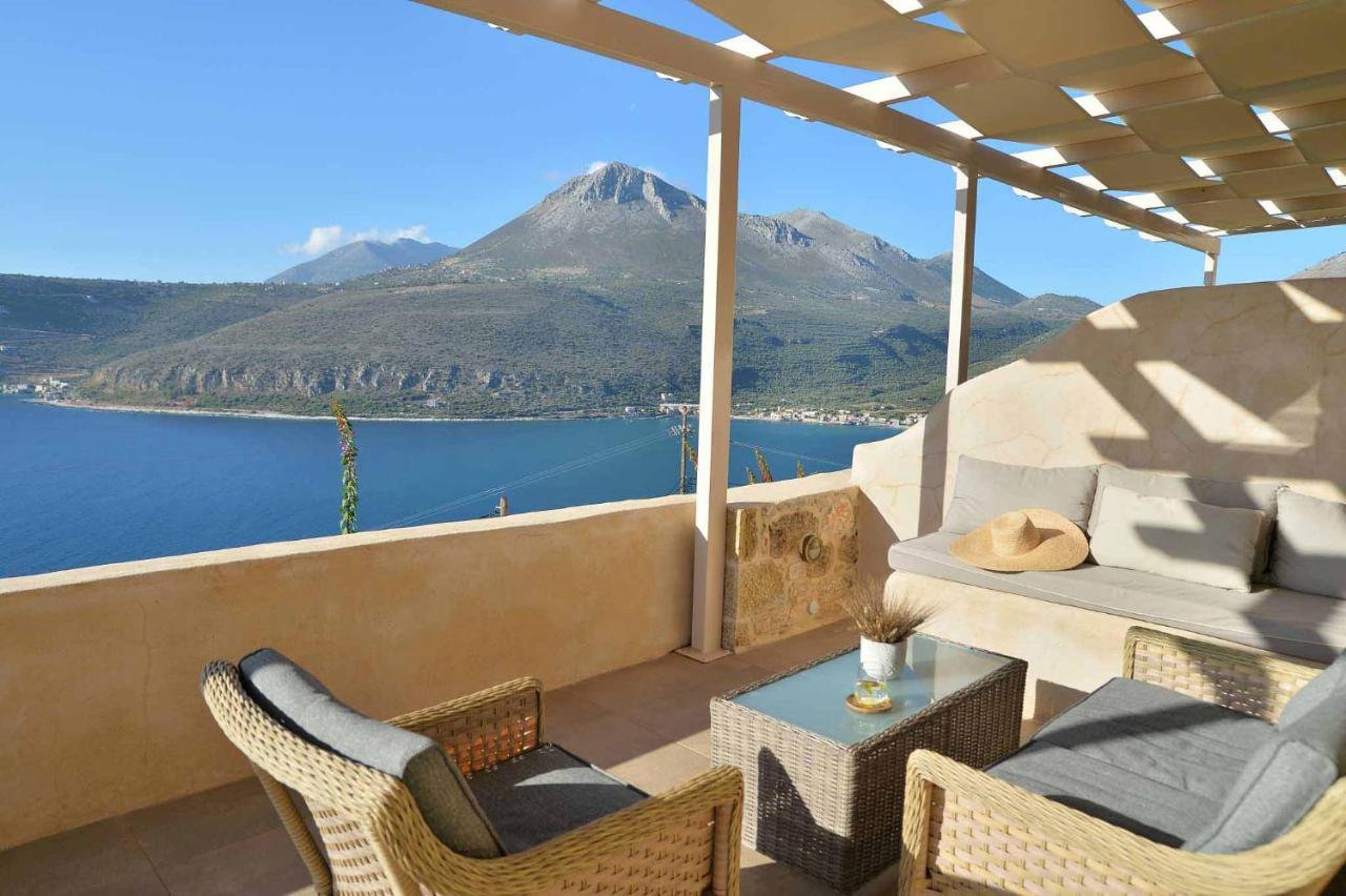 Akrolithi Boutique Hotel & Suites Oitilon Exterior photo