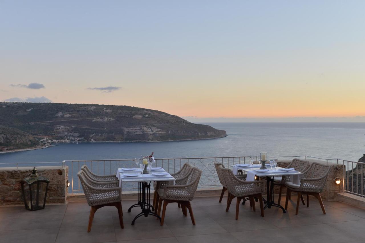 Akrolithi Boutique Hotel & Suites Oitilon Exterior photo