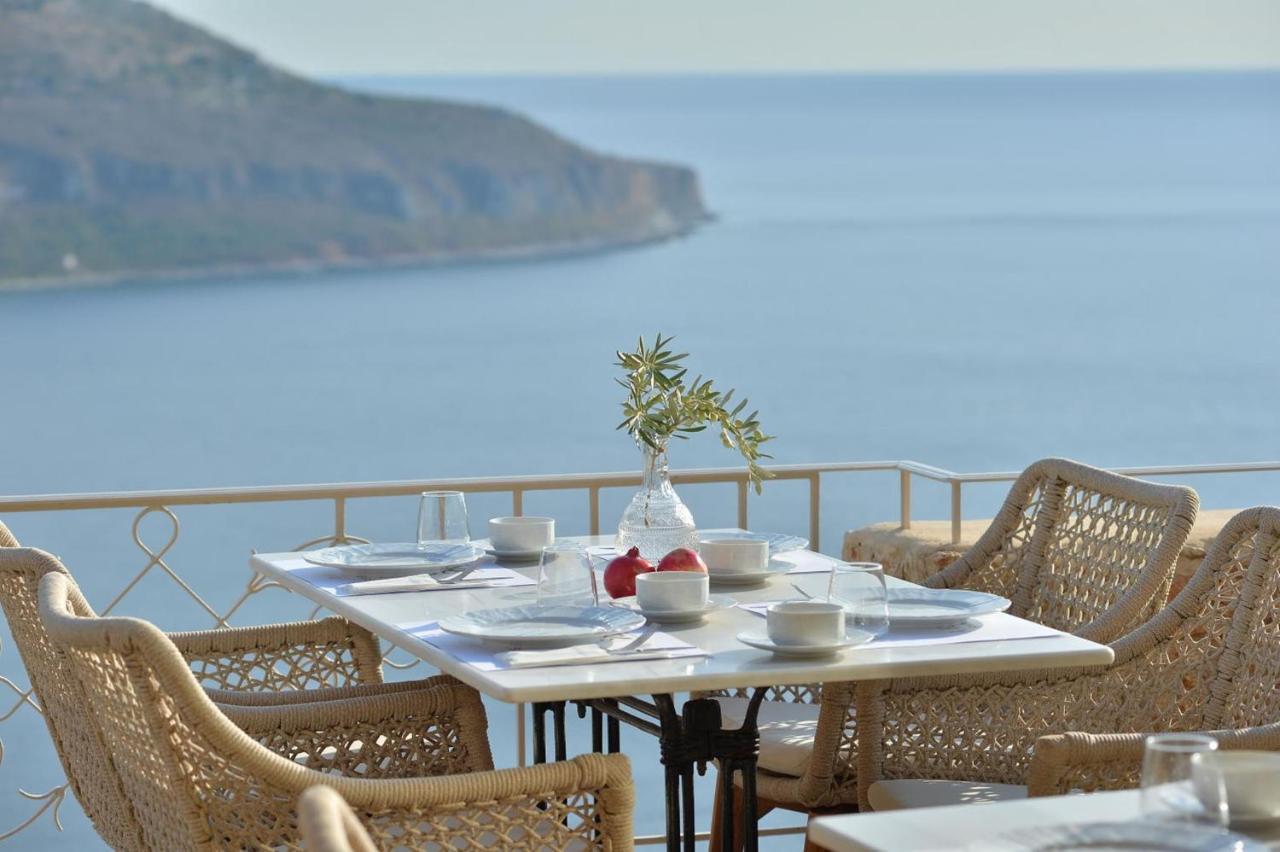 Akrolithi Boutique Hotel & Suites Oitilon Exterior photo